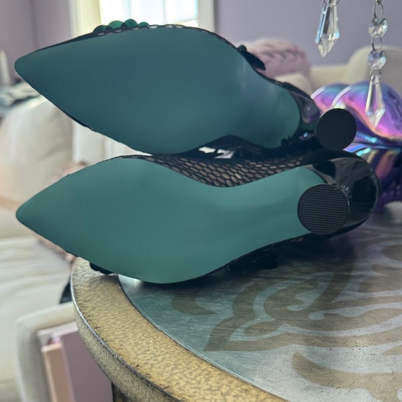 Betsy Johnson Elegant Black Mesh Women's Shoes size 7 NWOT statement heel. - Picture 4 of 7